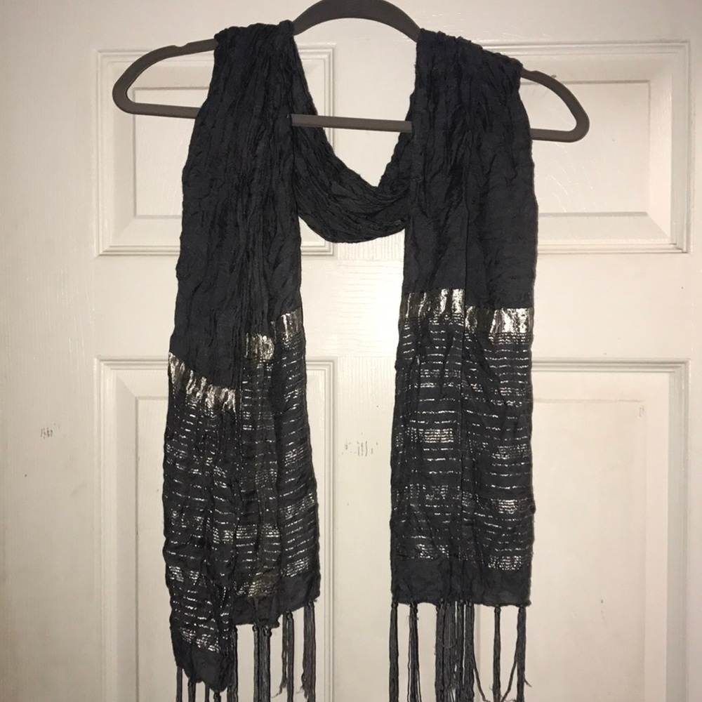 Light scarf